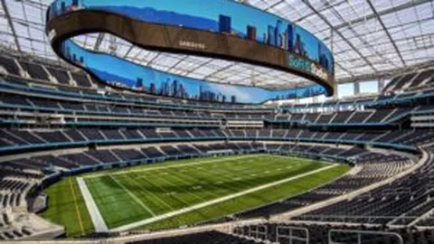 滑雪射击两不误：冬季两项知识小课堂